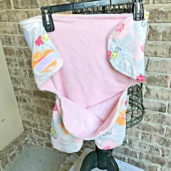 Blankets & Beyond Swaddle Bag 0 3 Months Ladybugs Flowers Velcro Closure… - Picture 2 of 9